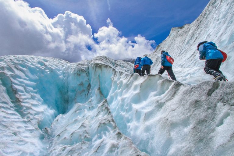 Embracing the Great Outdoors: Budget-Friendly Travel Tips